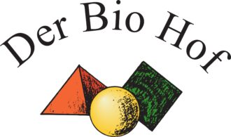 Logo von Der BioHof – stilisiertes Schriftbild mit grünen Blättern und Schriftzug ‚Der BioHof‘, auf weißem Hintergrund.
